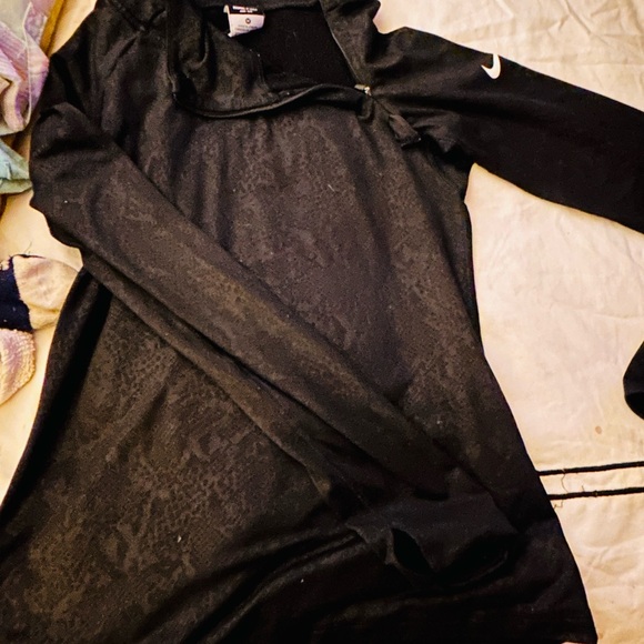 Nike Women's Vivid Red Long Sleeve Sweatshirt - Picture 2 of 4